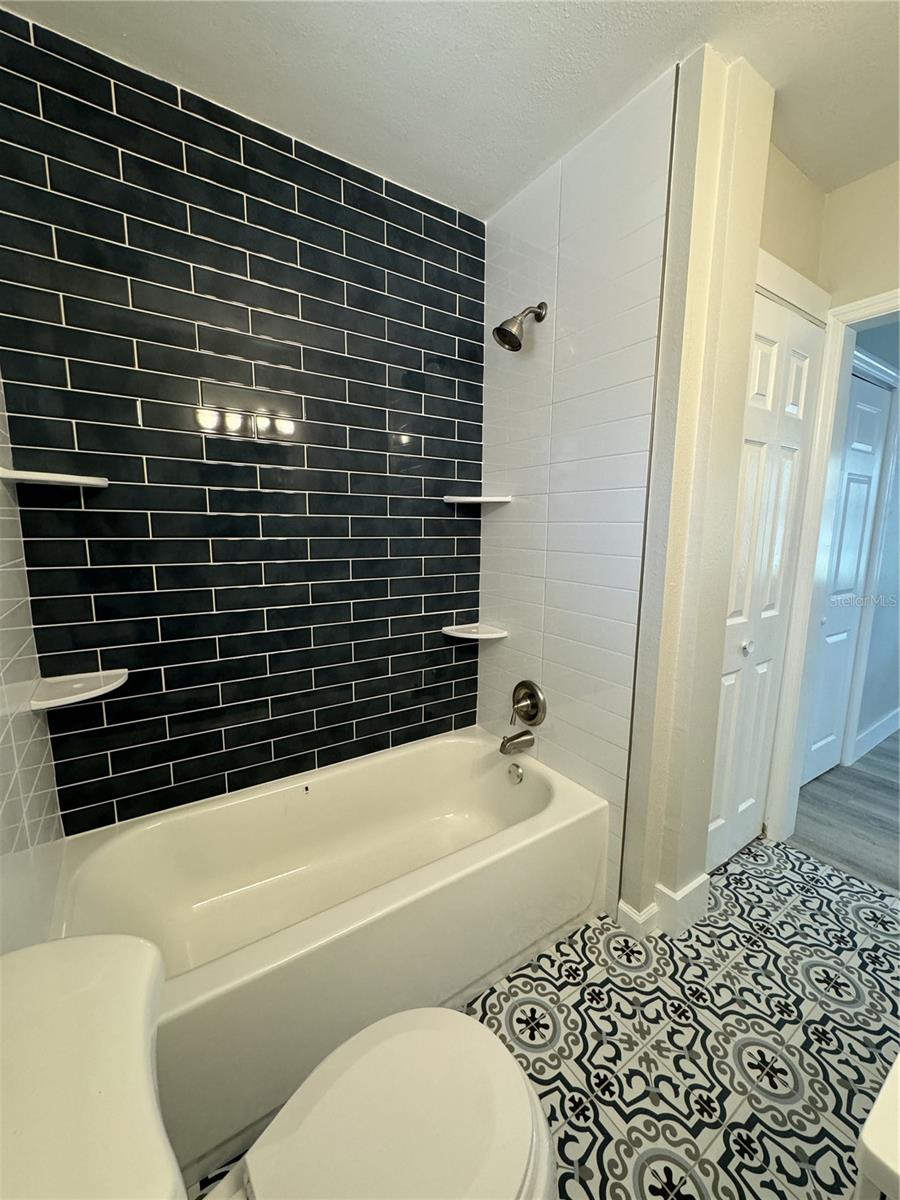 260 20TH AVE S, ST PETERSBURG, FL — photo 5