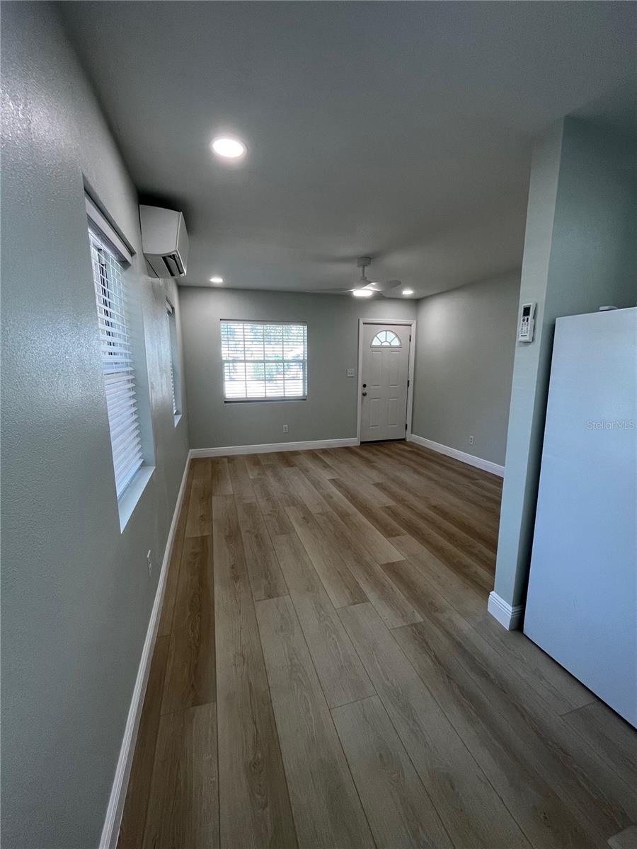 260 20TH AVE S, ST PETERSBURG, FL — photo 17