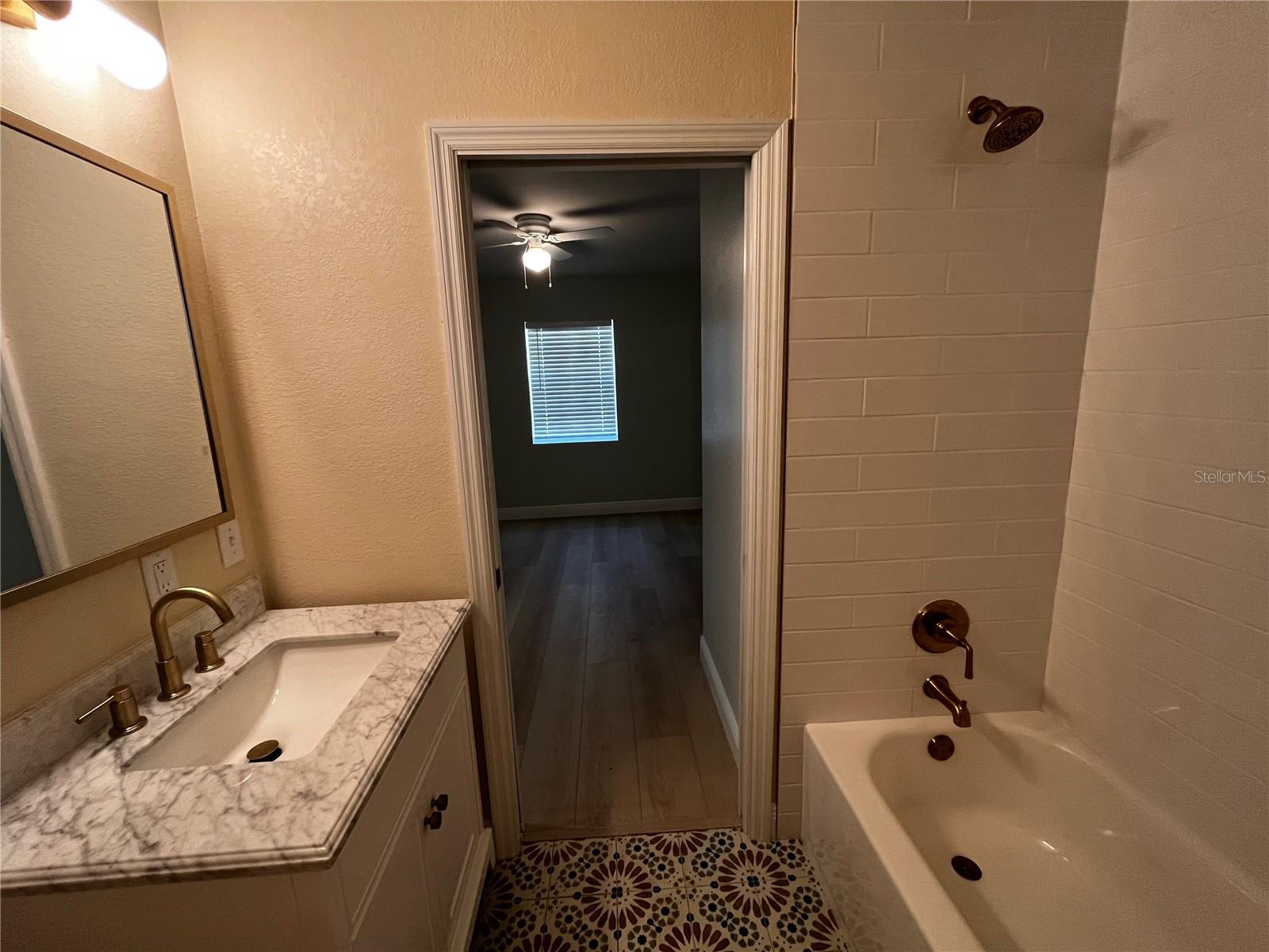 260 20TH AVE S, ST PETERSBURG, FL — photo 26