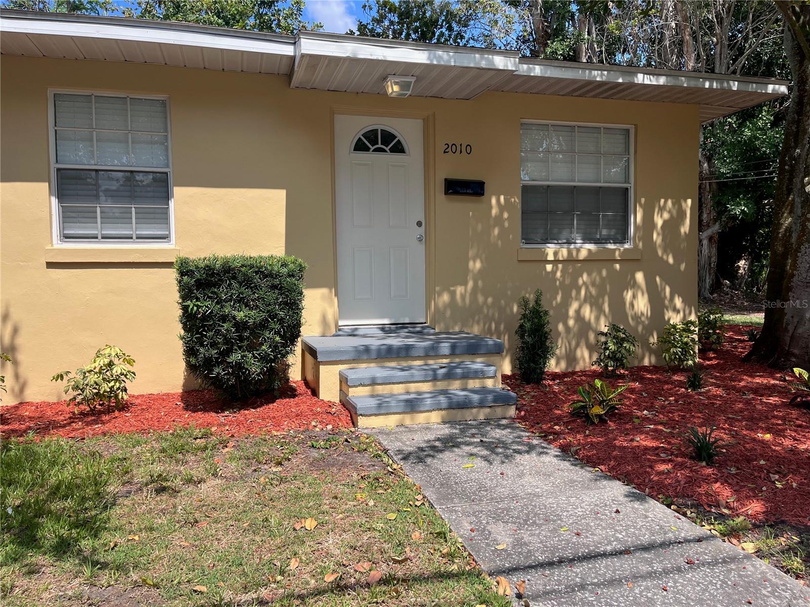 260 20TH AVE S, ST PETERSBURG, FL — photo 28