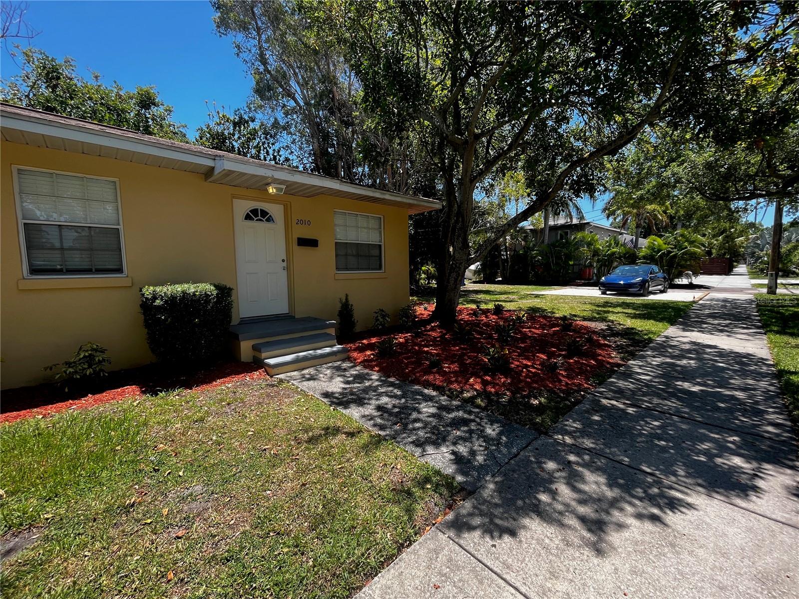 260 20TH AVE S, ST PETERSBURG, FL — photo 30