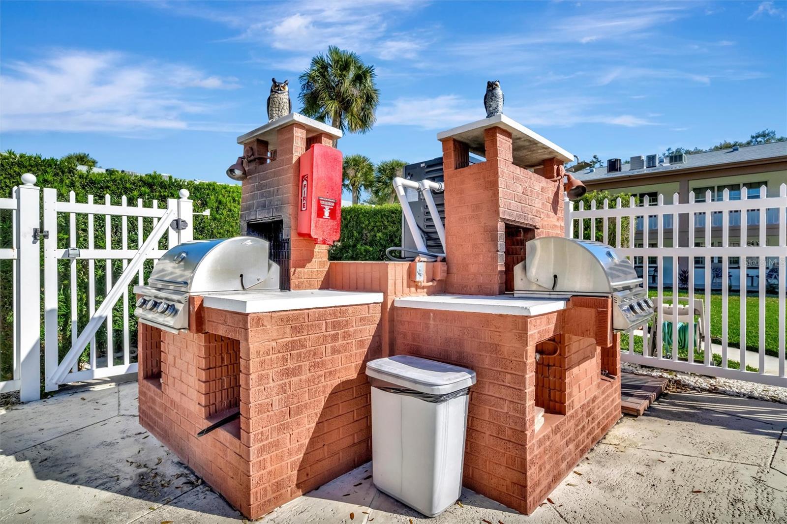 650 PINELLAS POINT DR S ##205, ST PETERSBURG, FL — photo 27
