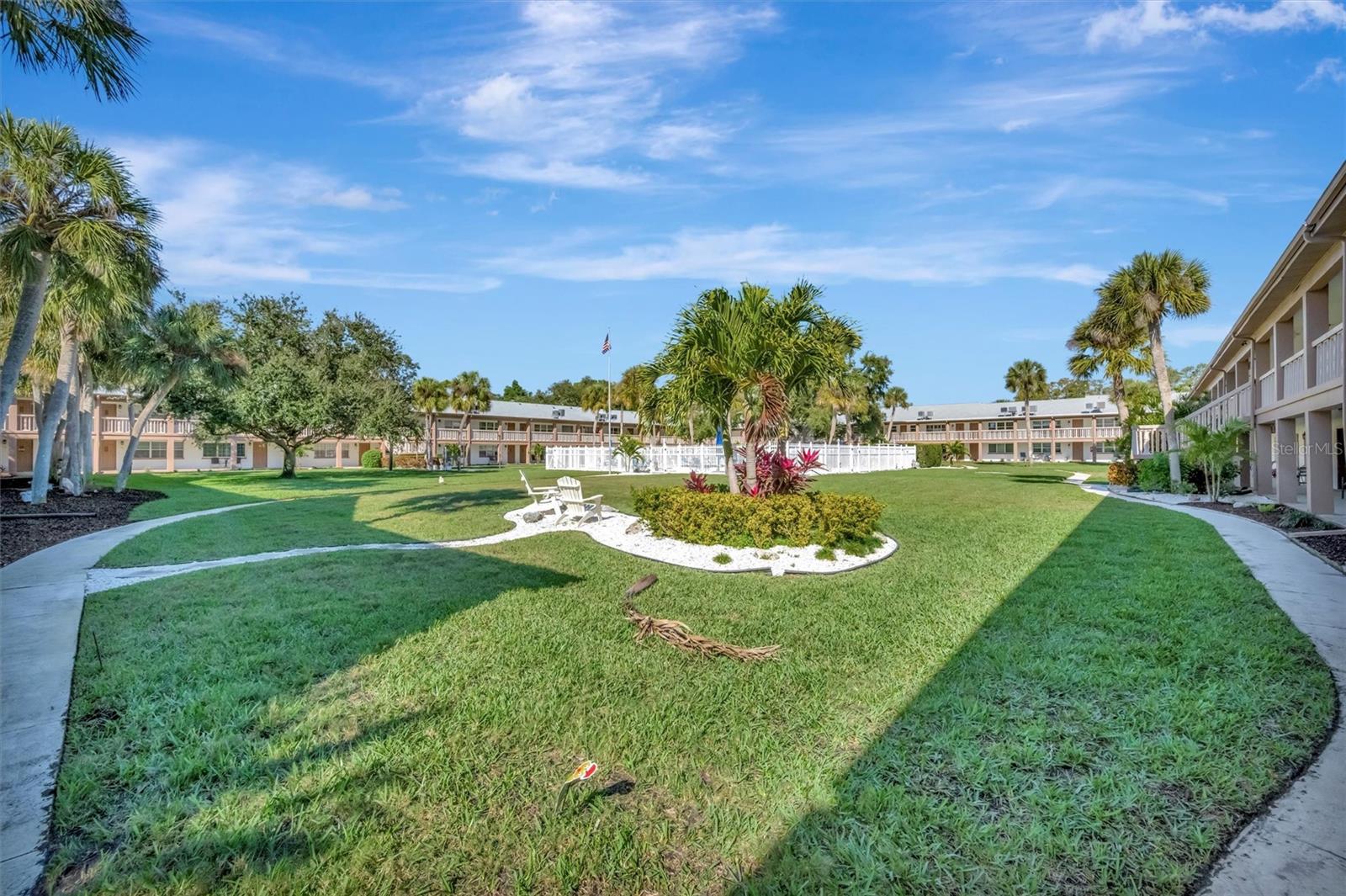 650 PINELLAS POINT DR S ##205, ST PETERSBURG, FL — photo 31