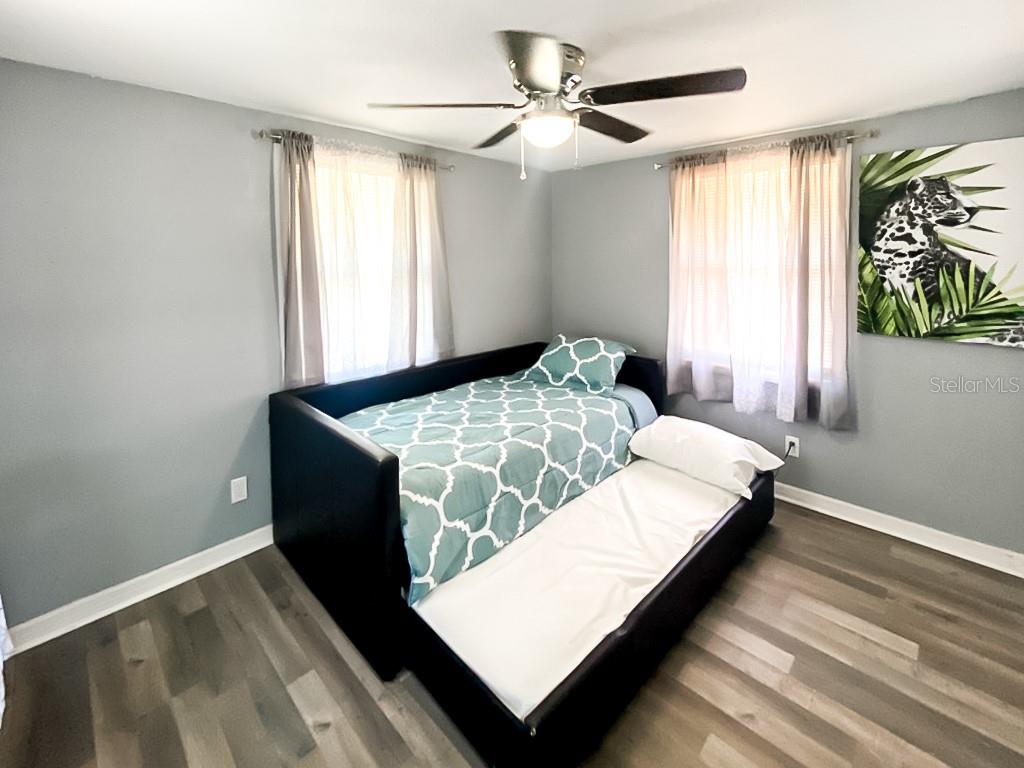 4303 CHESTNUT AVE, SARASOTA, FL — photo 4