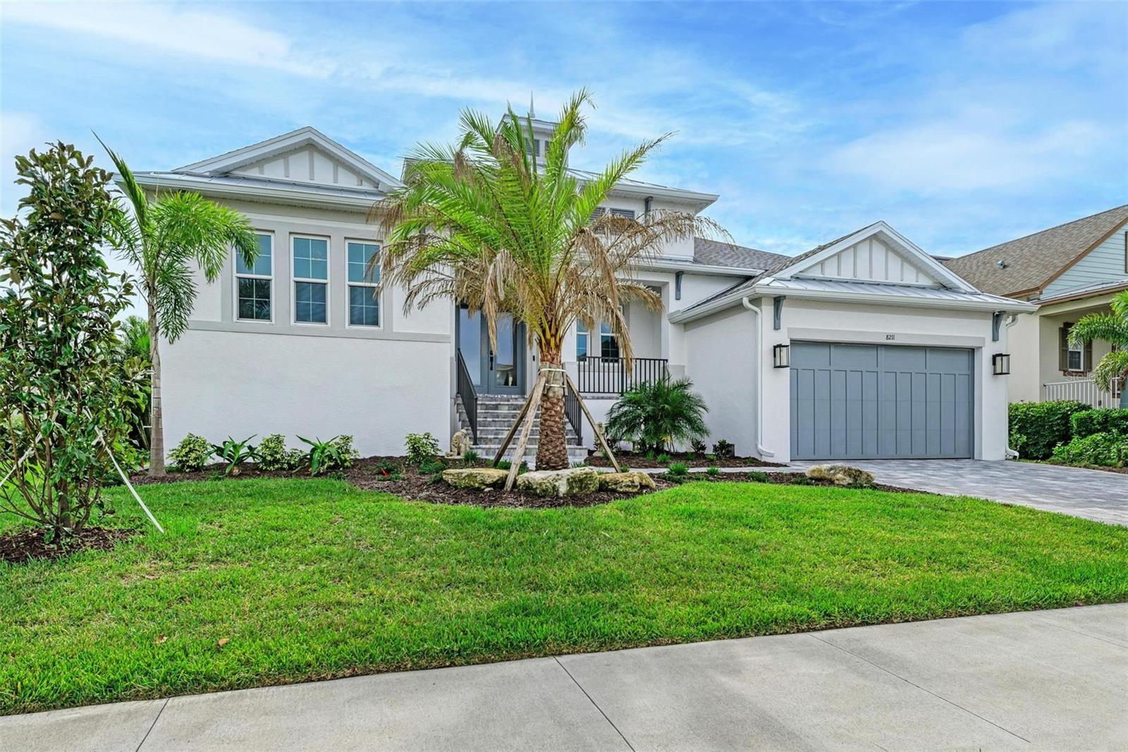 8211 37TH AVENUE CIR W, BRADENTON, FL