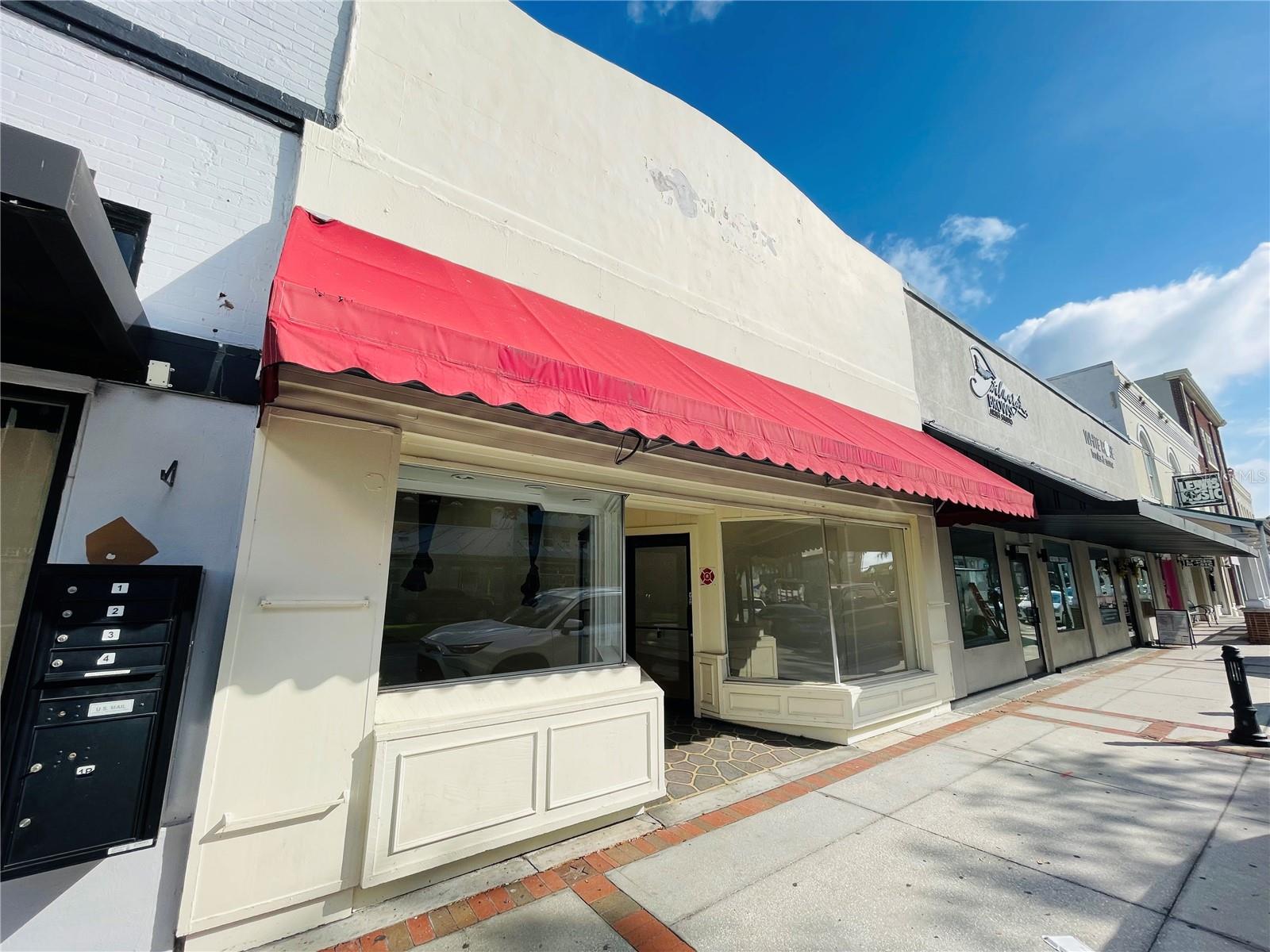 109 BROADWAY, KISSIMMEE, FL — photo 2