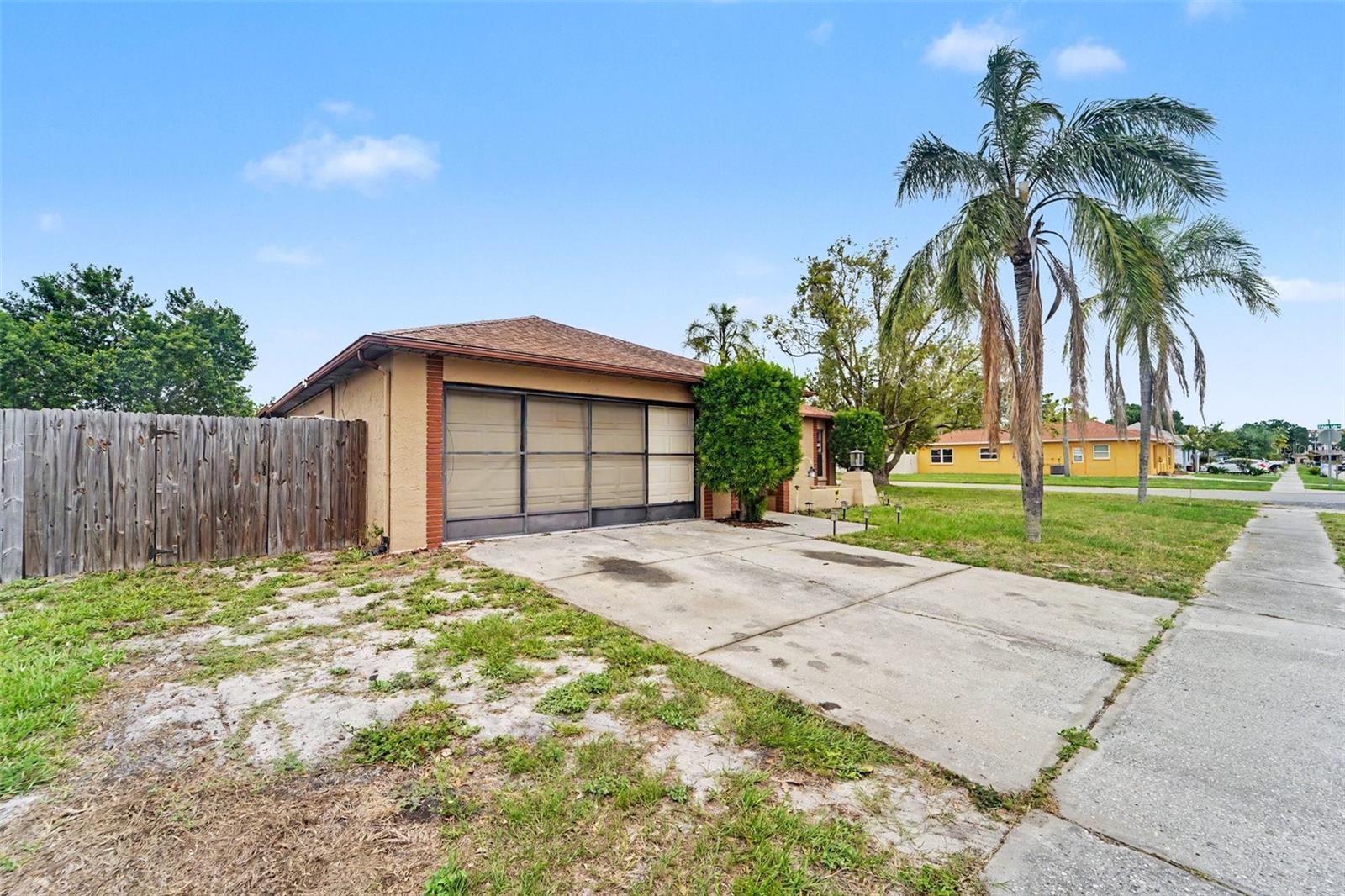 1215 PERSIMMON DR, HOLIDAY, FL — photo 4