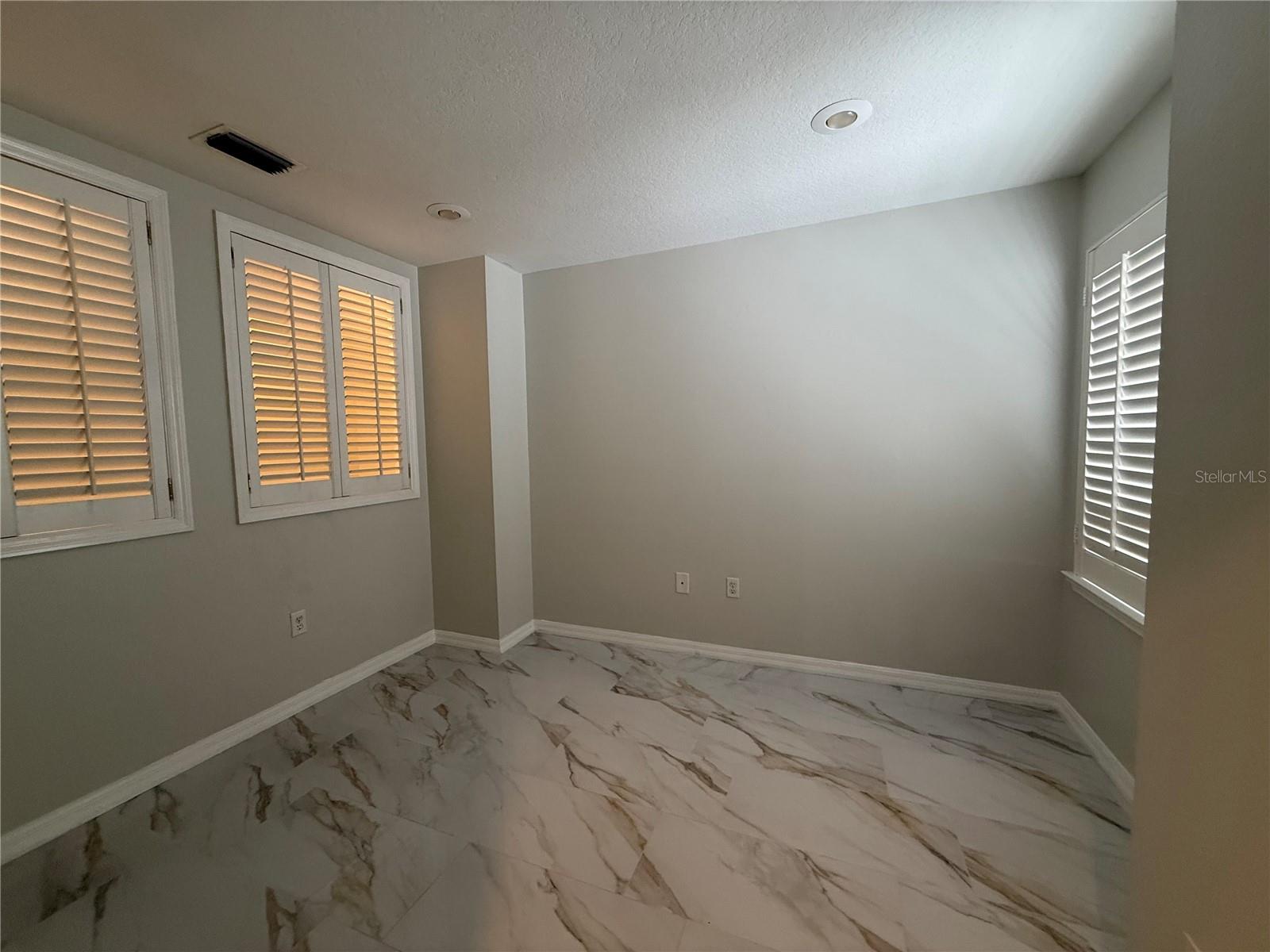 1195 SHIPWATCH CIR, TAMPA, FL — photo 13