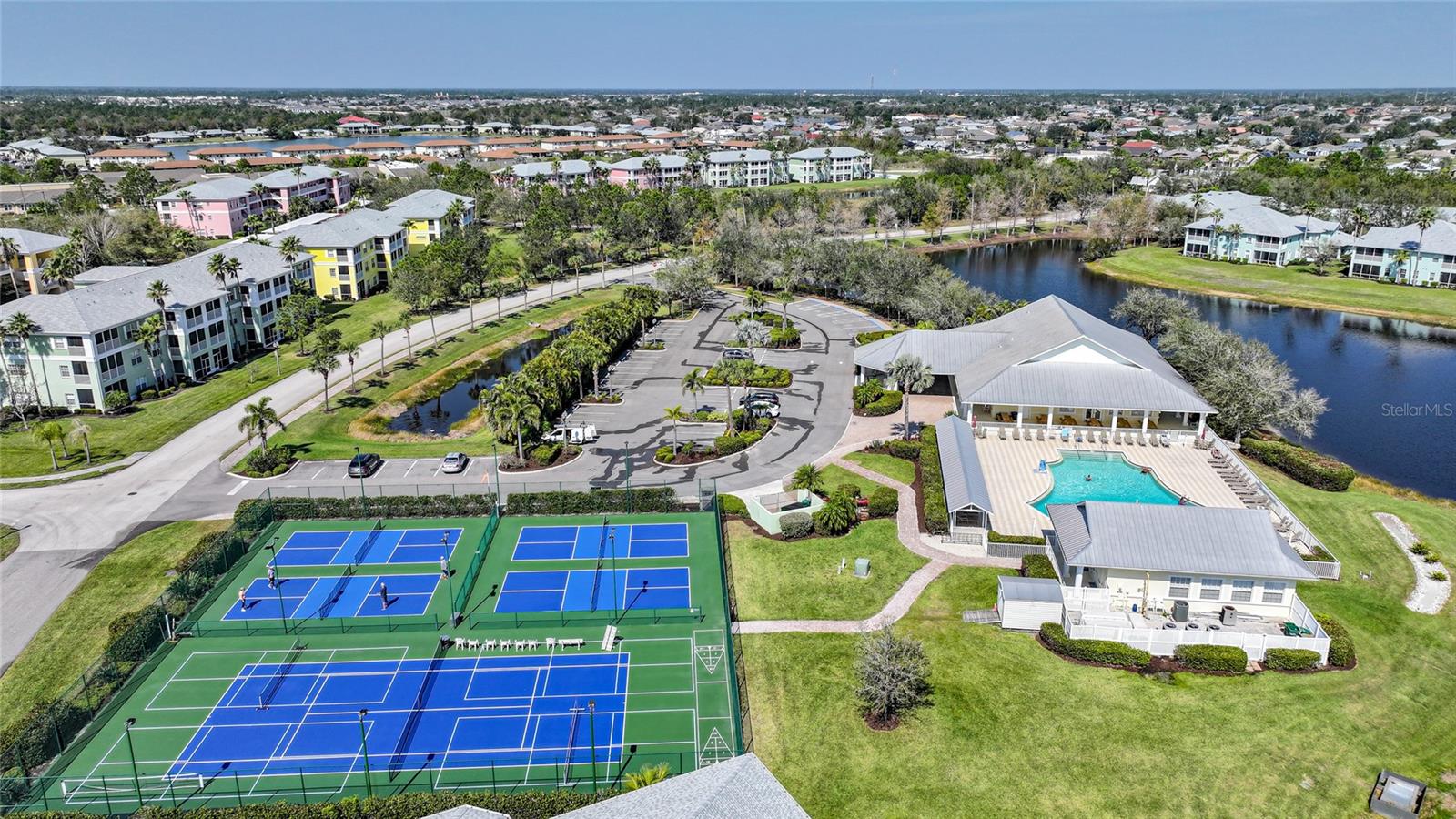2061 WILLOW HAMMOCK CIR #105, PUNTA GORDA, FL — photo 3