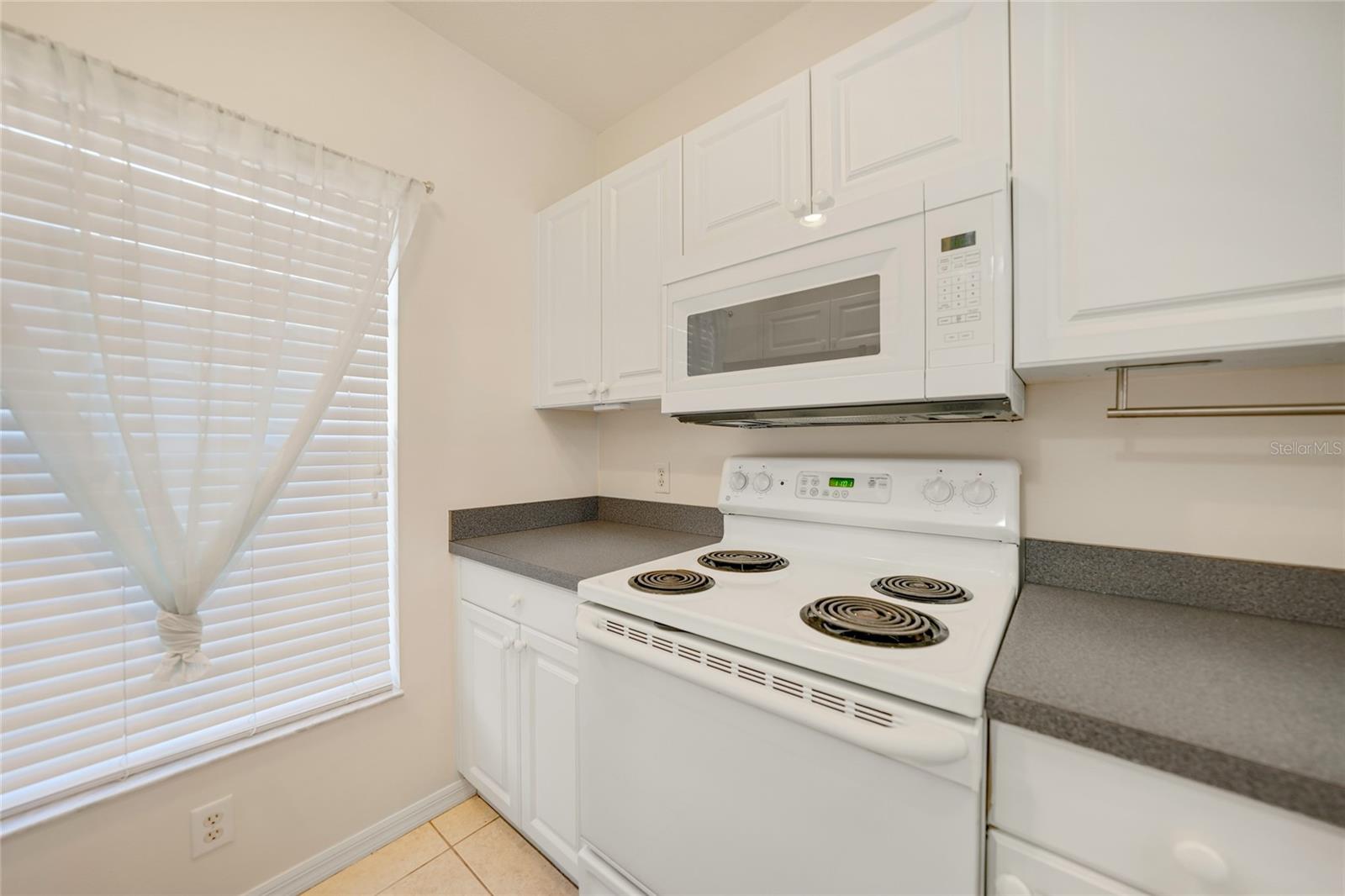 2061 WILLOW HAMMOCK CIR #105, PUNTA GORDA, FL — photo 9