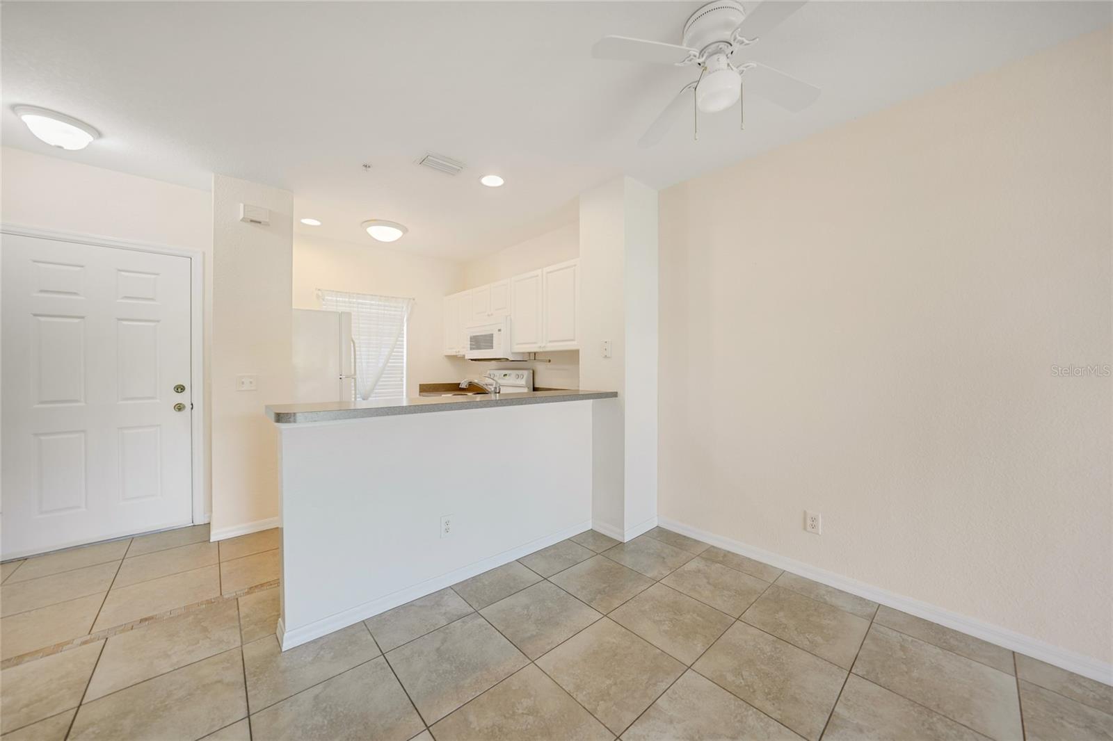 2061 WILLOW HAMMOCK CIR #105, PUNTA GORDA, FL — photo 11