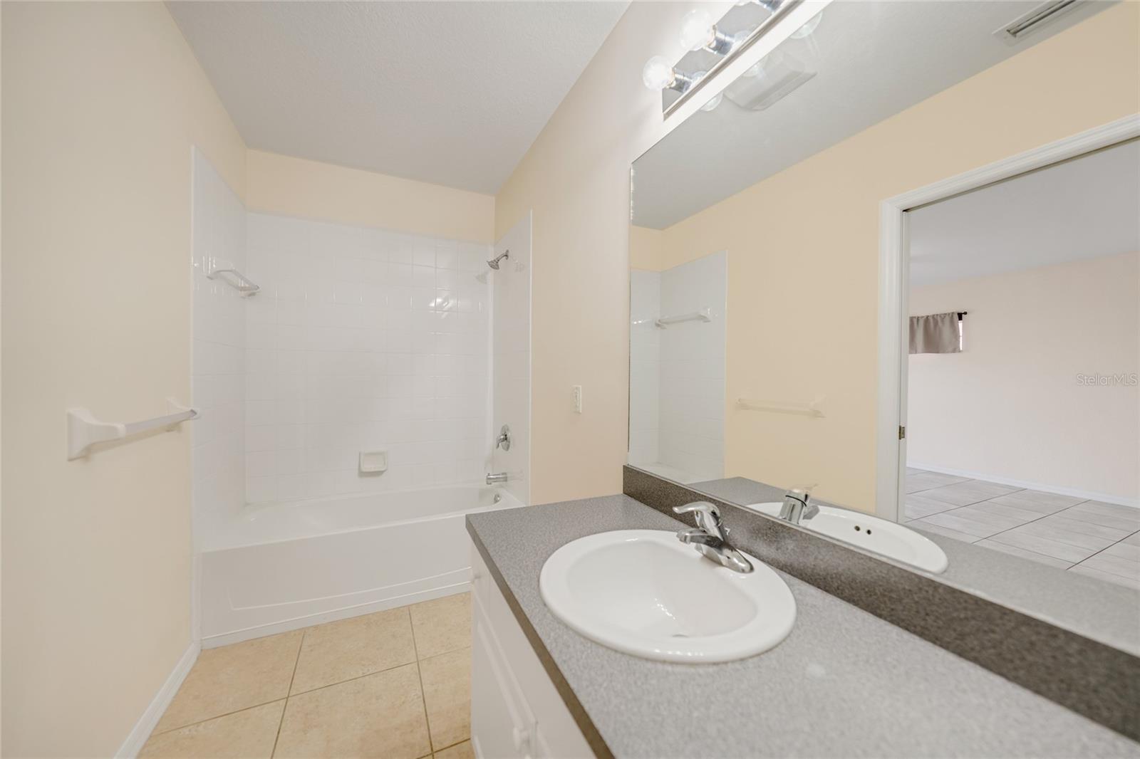 2061 WILLOW HAMMOCK CIR #105, PUNTA GORDA, FL — photo 28