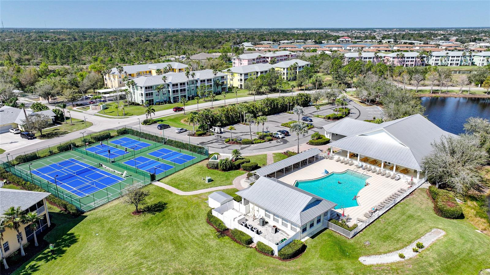 2061 WILLOW HAMMOCK CIR #105, PUNTA GORDA, FL — photo 44