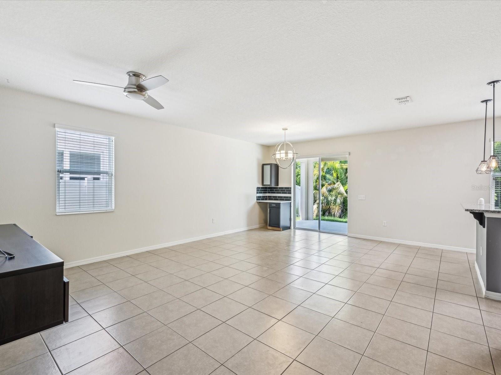 11525 SOUTHERN CREEK DR, GIBSONTON, FL — photo 10