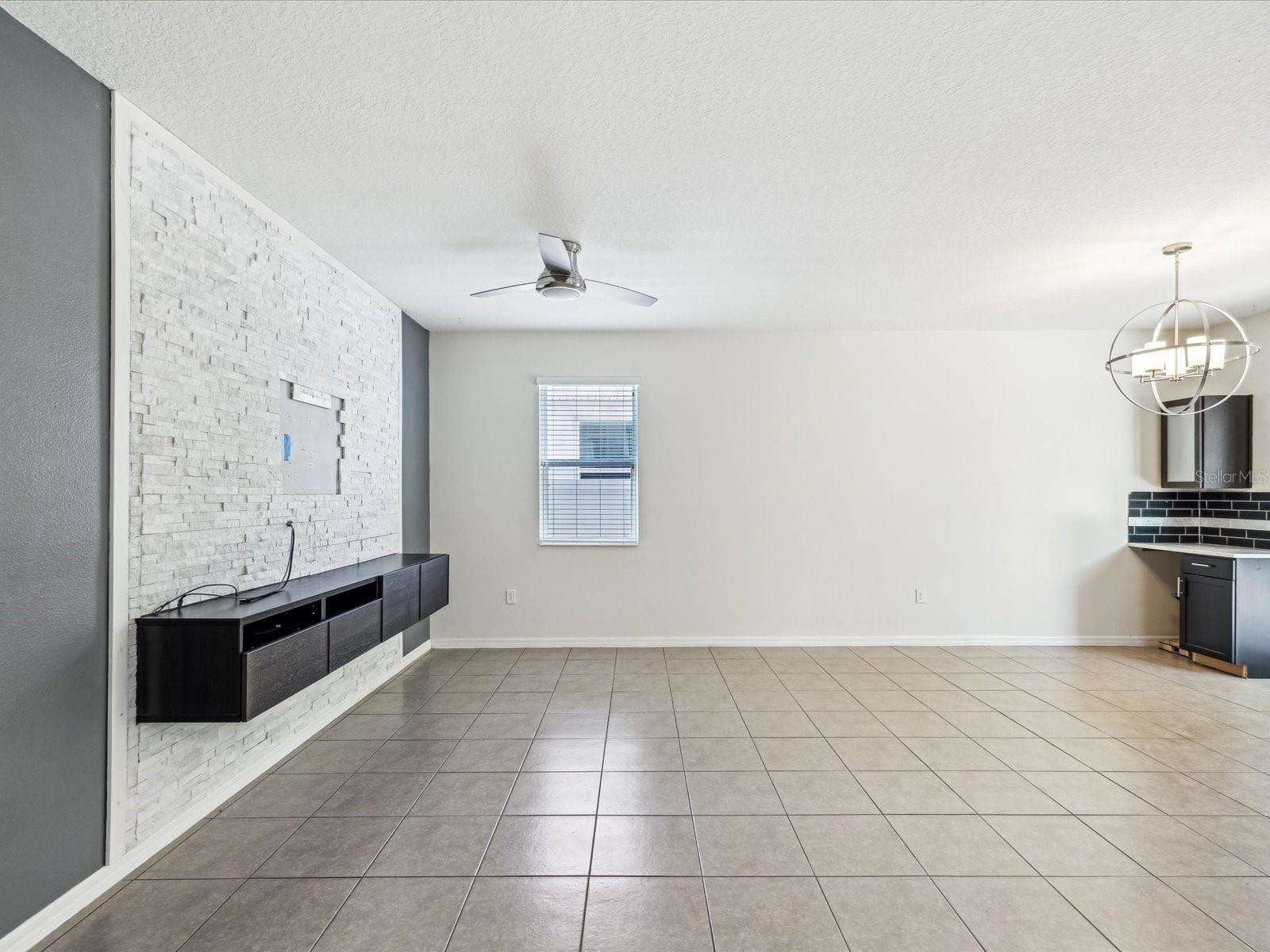 11525 SOUTHERN CREEK DR, GIBSONTON, FL — photo 13