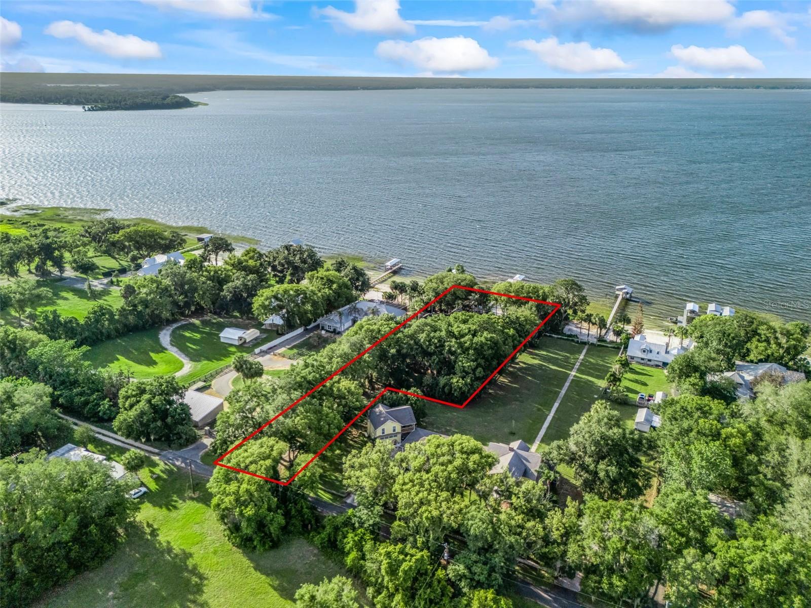 13061 SE 158TH LN, WEIRSDALE, FL — photo 3
