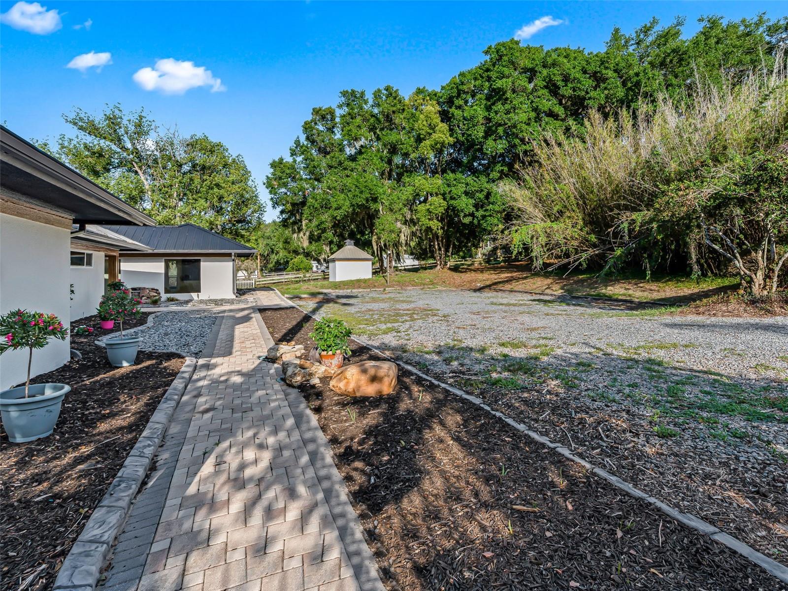 13061 SE 158TH LN, WEIRSDALE, FL — photo 9
