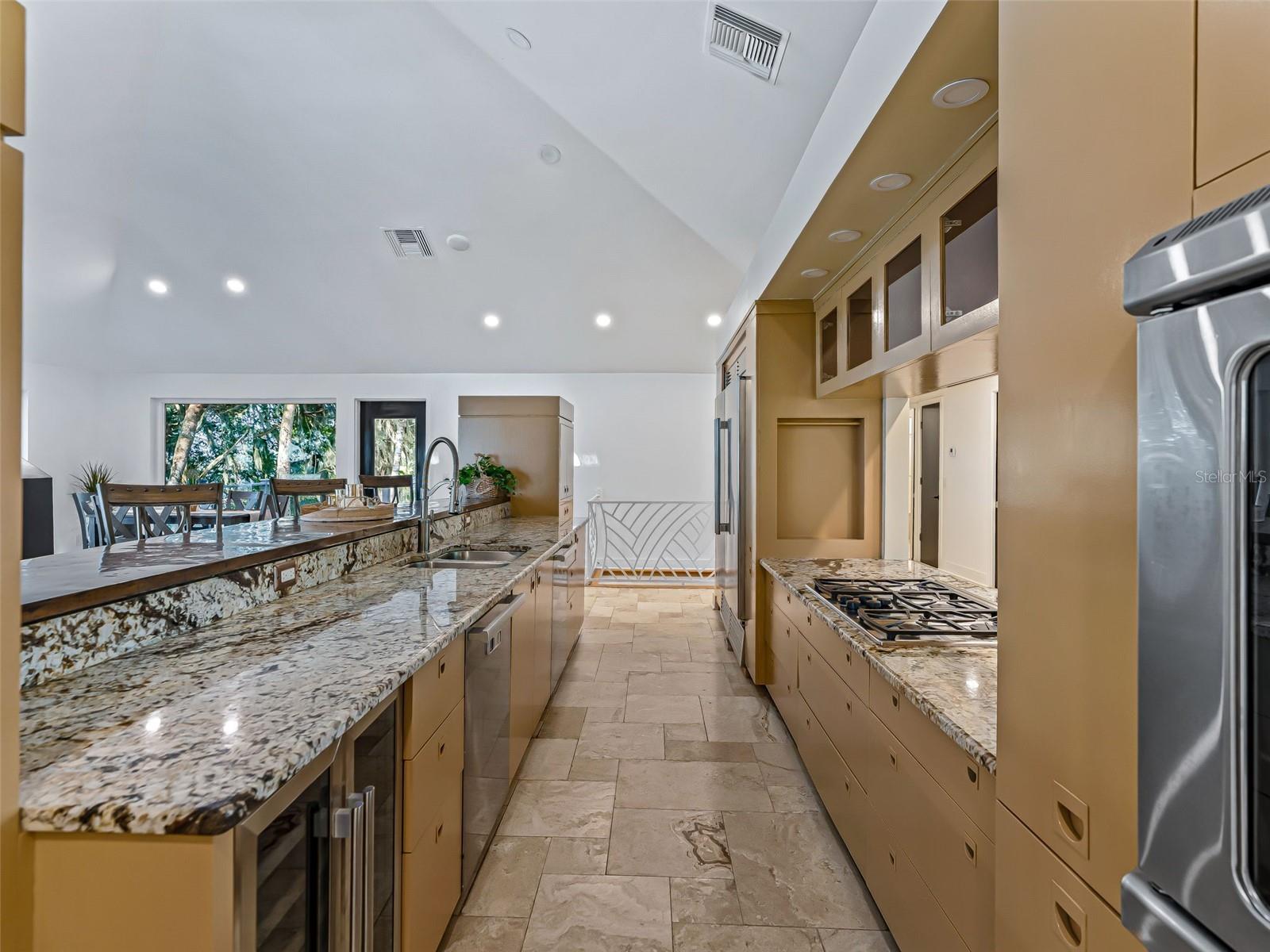 13061 SE 158TH LN, WEIRSDALE, FL — photo 15
