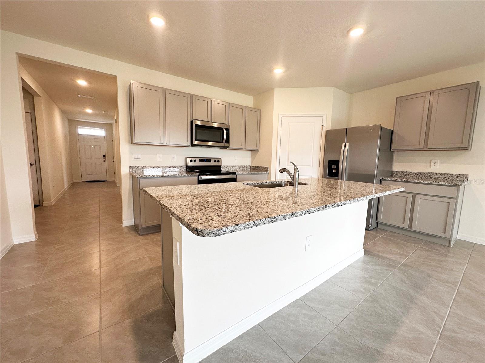 5105 VECCHIO CT, BRADENTON, FL — photo 4