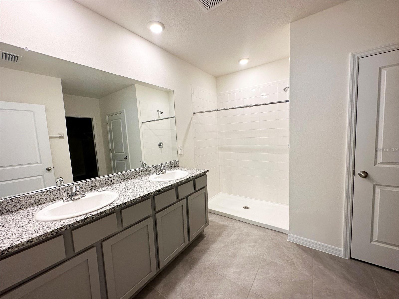 5105 VECCHIO CT, BRADENTON, FL — photo 12
