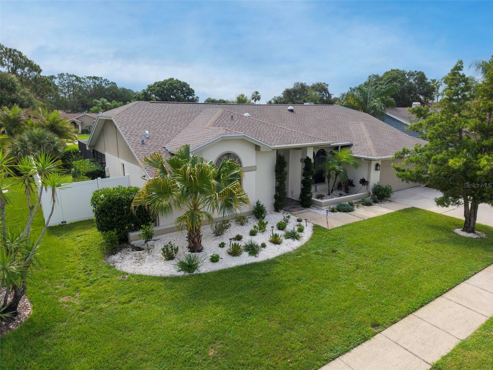 447 WHISPERING LAKES BLVD, TARPON SPRINGS, FL — photo 4