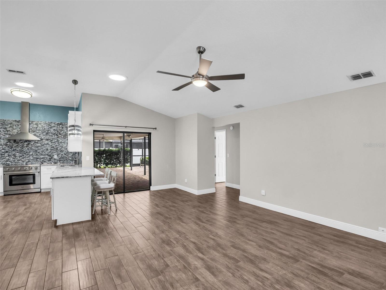 447 WHISPERING LAKES BLVD, TARPON SPRINGS, FL — photo 8