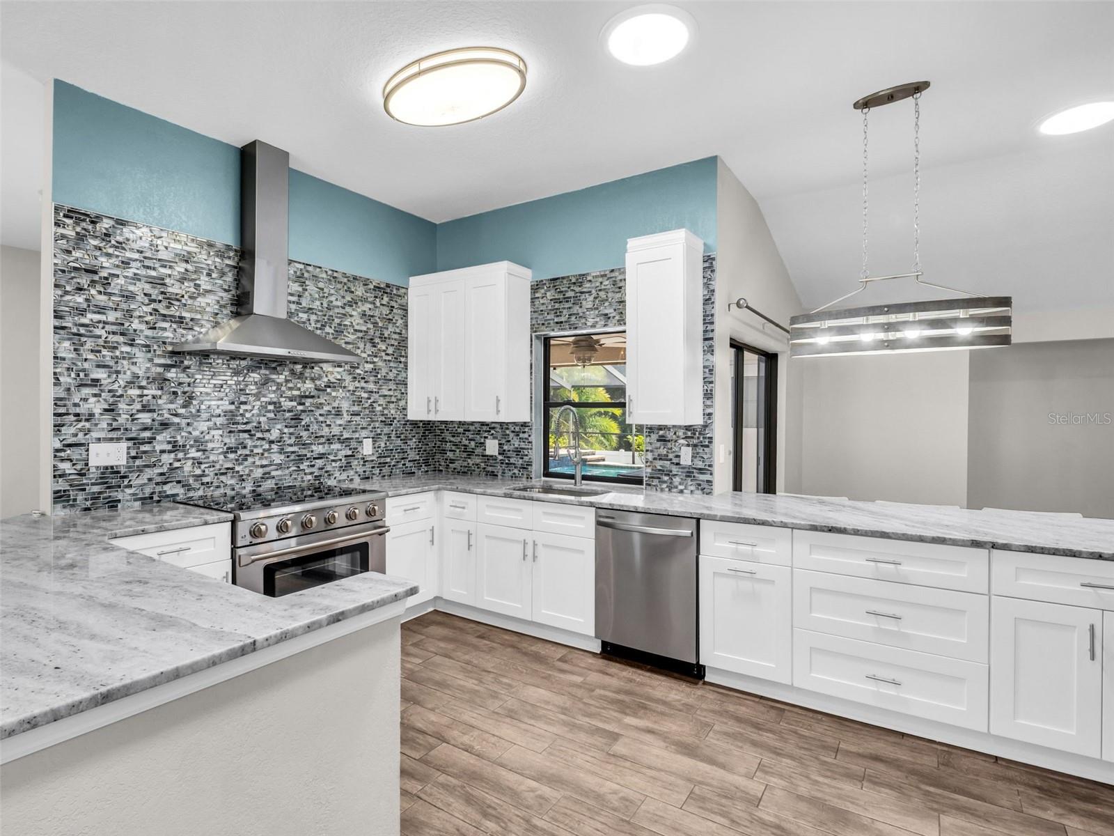 447 WHISPERING LAKES BLVD, TARPON SPRINGS, FL — photo 10