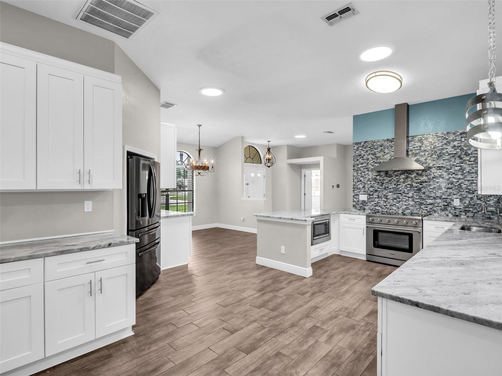 447 WHISPERING LAKES BLVD, TARPON SPRINGS, FL — photo 16