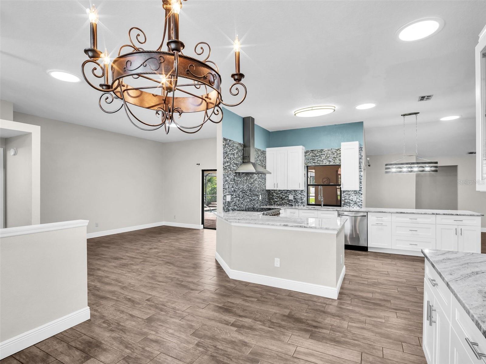 447 WHISPERING LAKES BLVD, TARPON SPRINGS, FL — photo 18