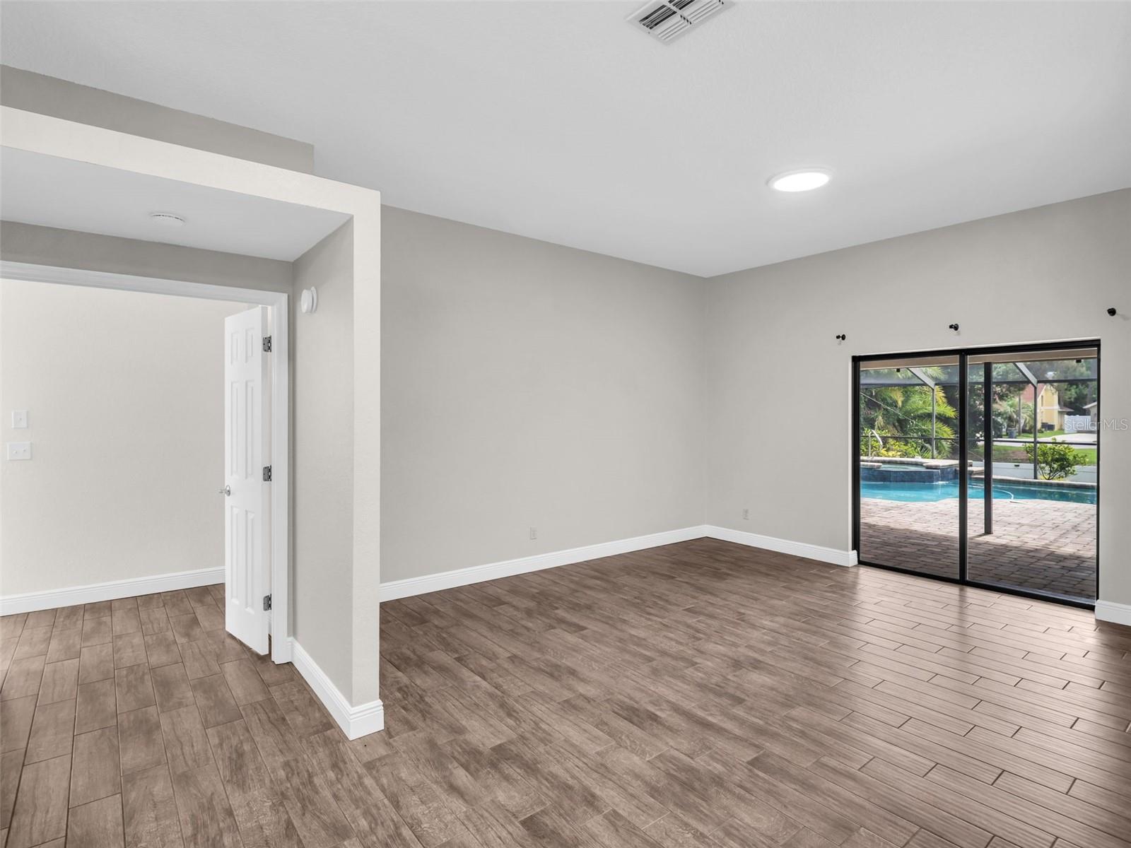 447 WHISPERING LAKES BLVD, TARPON SPRINGS, FL — photo 32