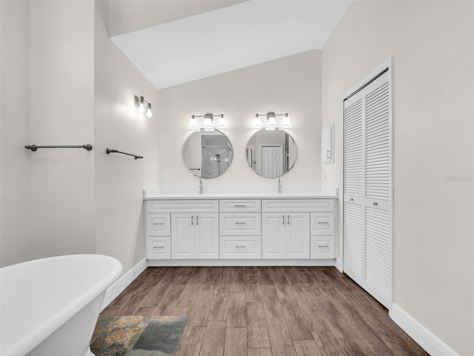 447 WHISPERING LAKES BLVD, TARPON SPRINGS, FL — photo 33