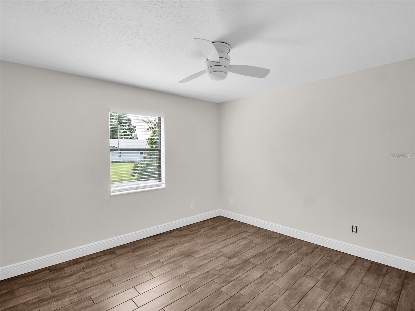 447 WHISPERING LAKES BLVD, TARPON SPRINGS, FL — photo 36