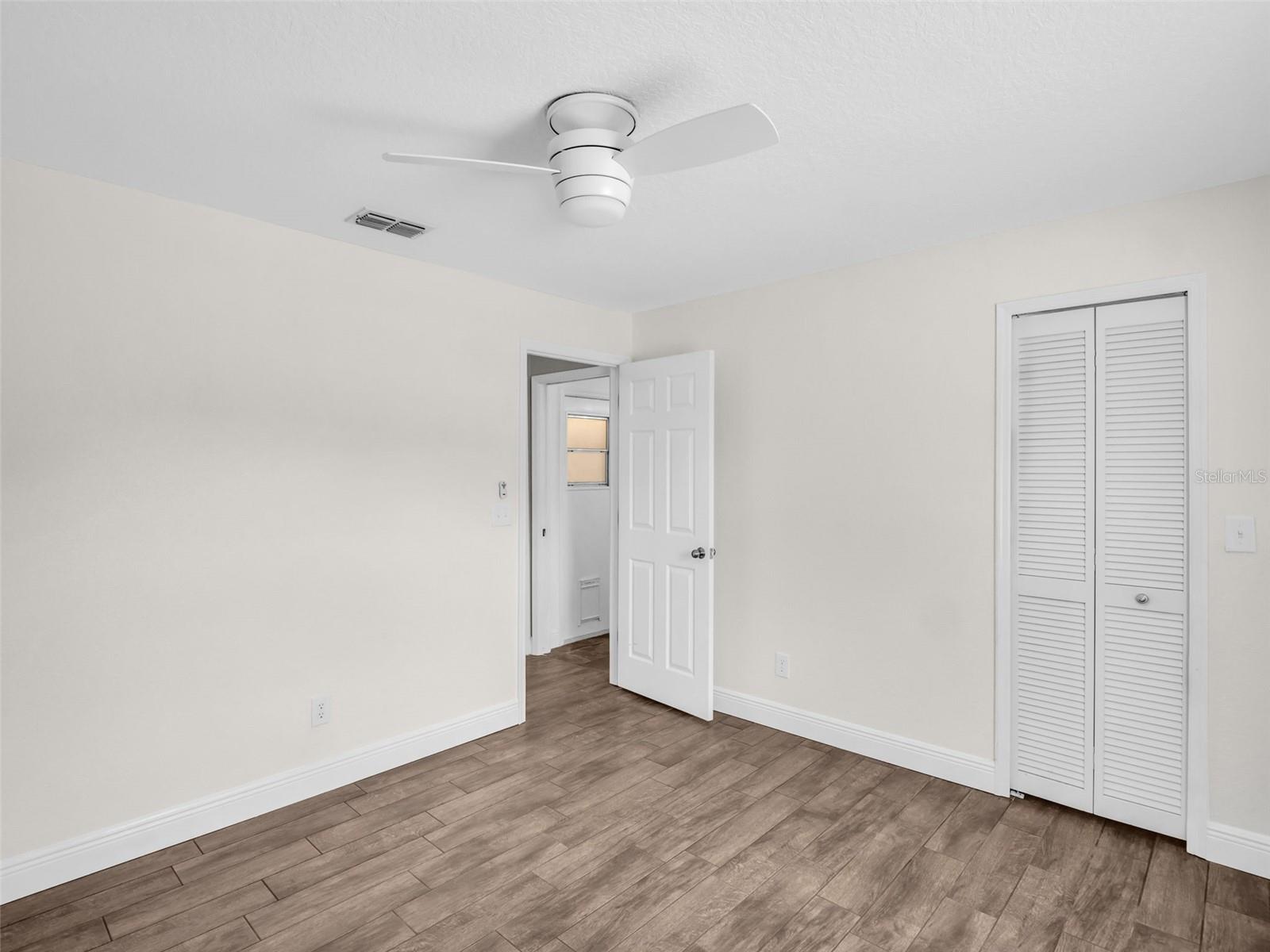447 WHISPERING LAKES BLVD, TARPON SPRINGS, FL — photo 37
