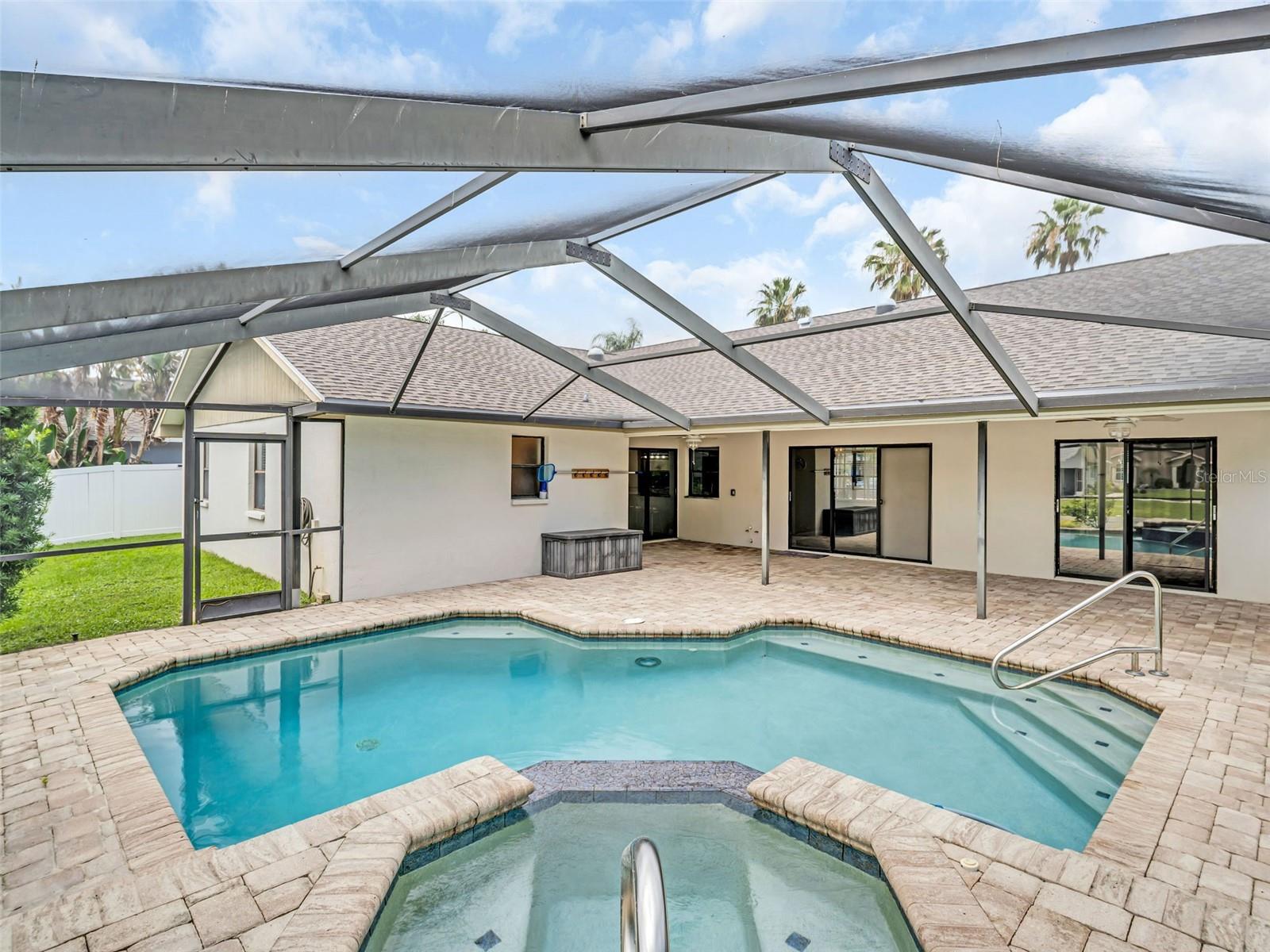 447 WHISPERING LAKES BLVD, TARPON SPRINGS, FL — photo 45