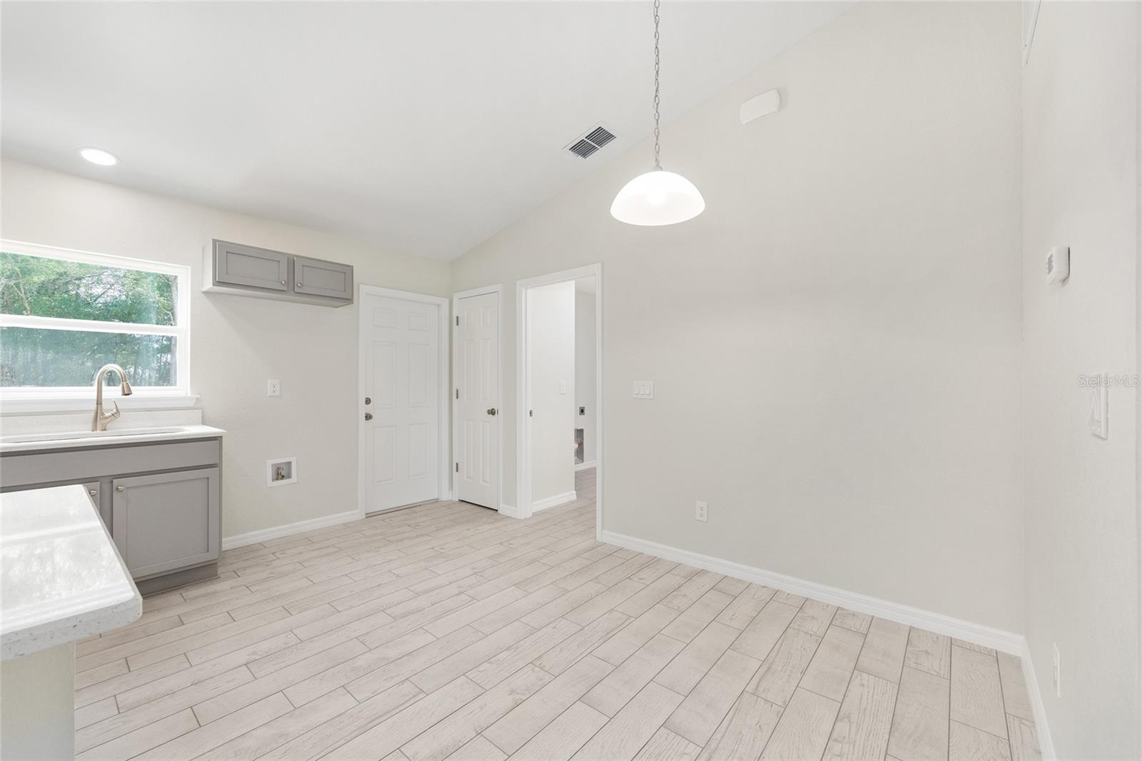 94 DOGWOOD DRIVE LOOP, OCALA, FL — photo 17