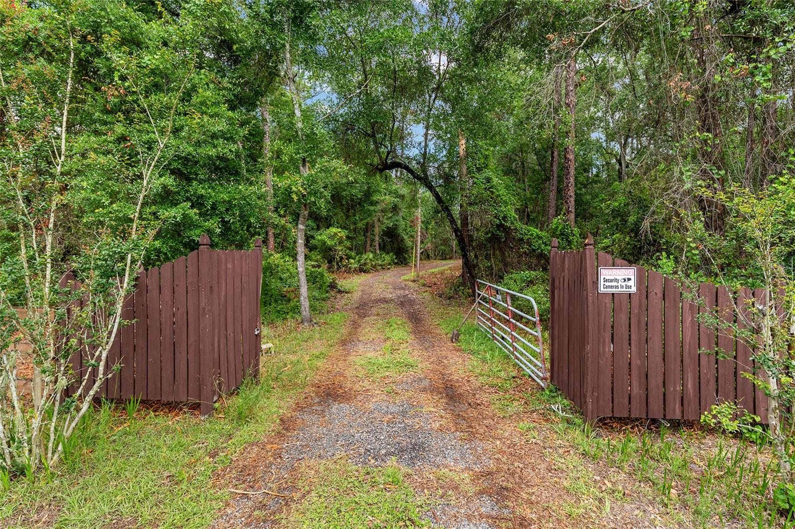 7622 SE COUNTY ROAD 234, GAINESVILLE, FL — photo 2