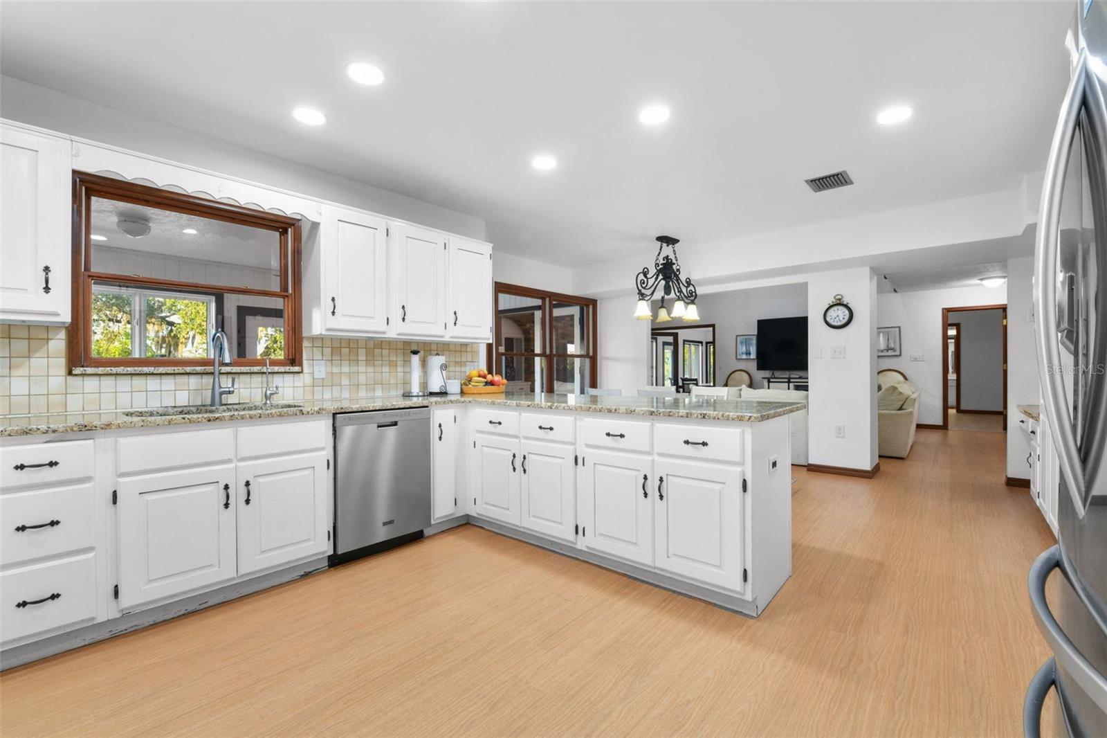 5750 OAK HOLLOW LN, OVIEDO, FL — photo 32