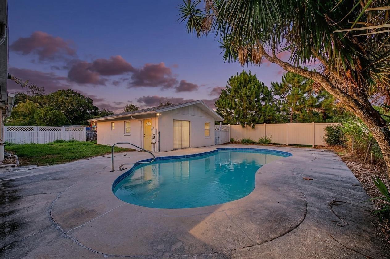 1647 SUMMERDALE DR S, CLEARWATER, FL — photo 3