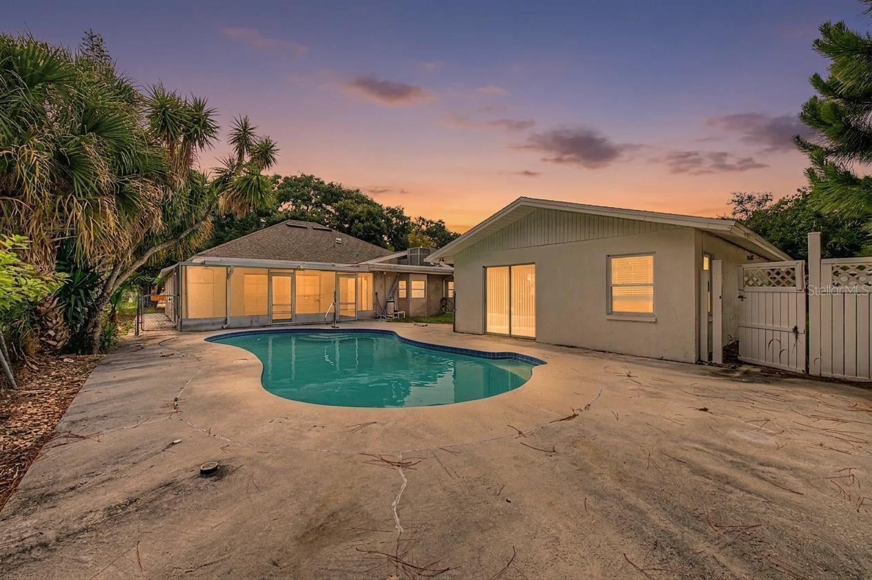 1647 SUMMERDALE DR S, CLEARWATER, FL — photo 4