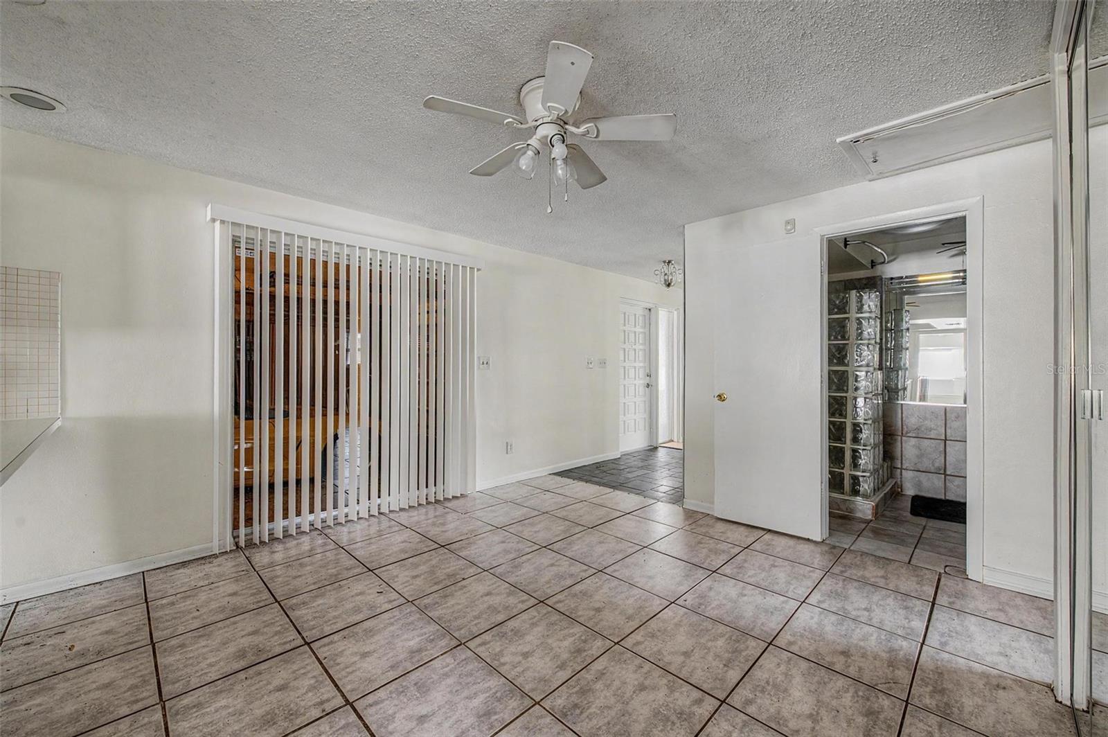 1647 SUMMERDALE DR S, CLEARWATER, FL — photo 11