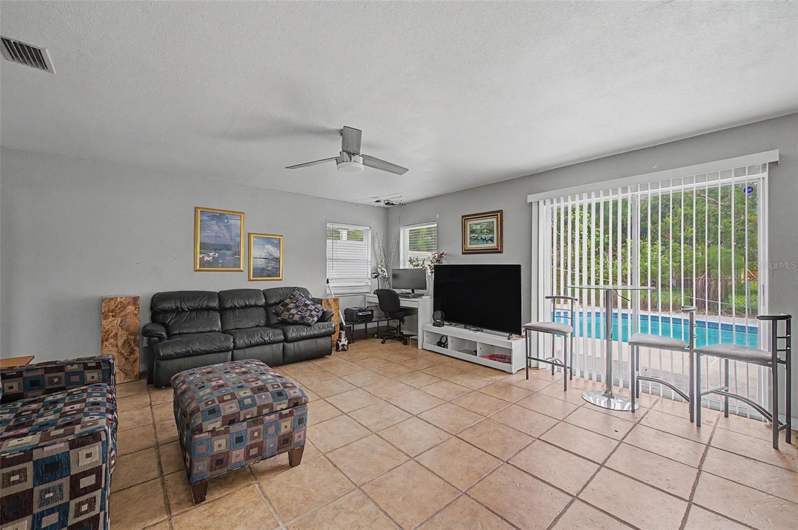 1647 SUMMERDALE DR S, CLEARWATER, FL — photo 41
