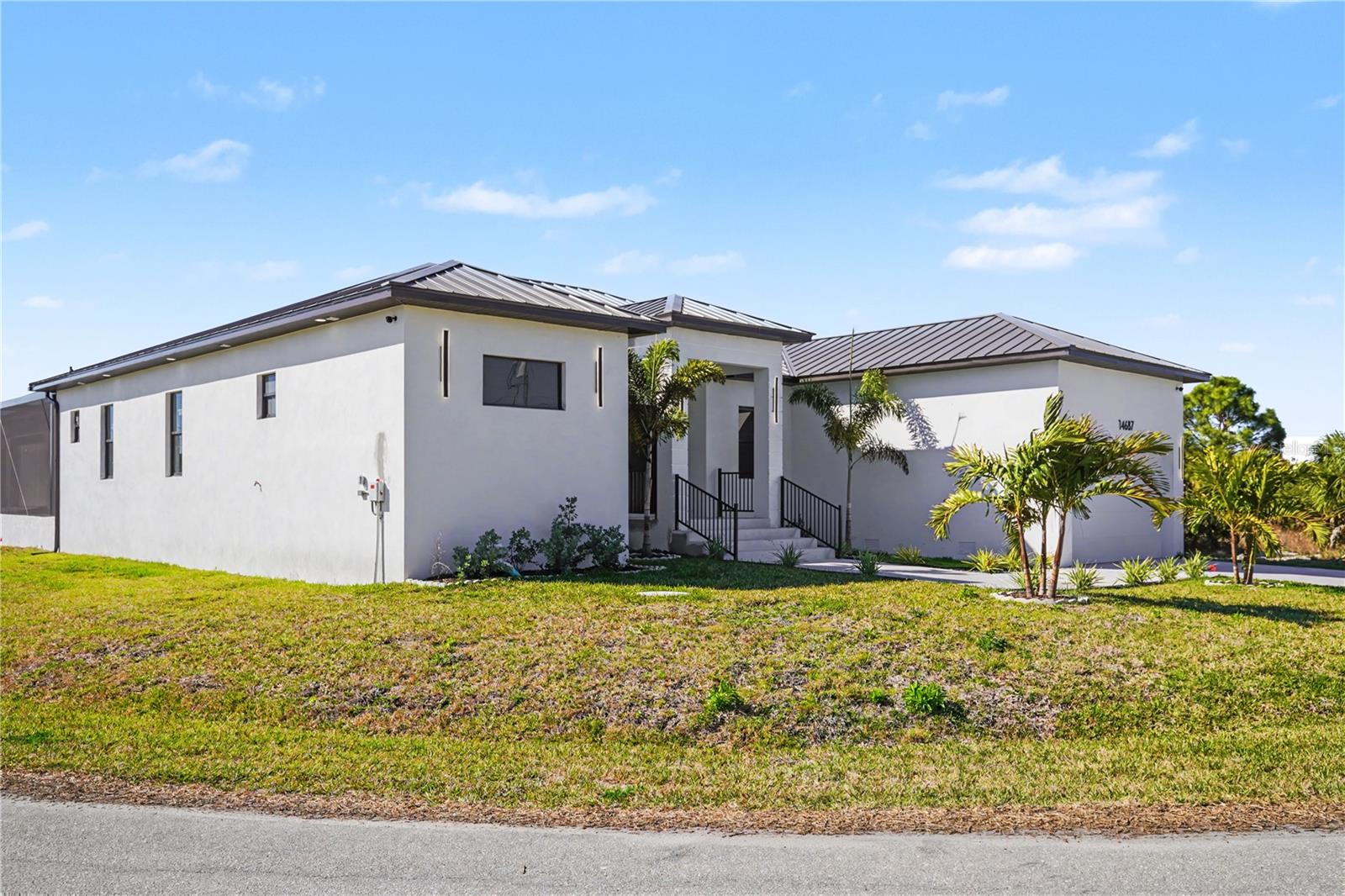 14687 LILLIAN CIR, PORT CHARLOTTE, FL — photo 48
