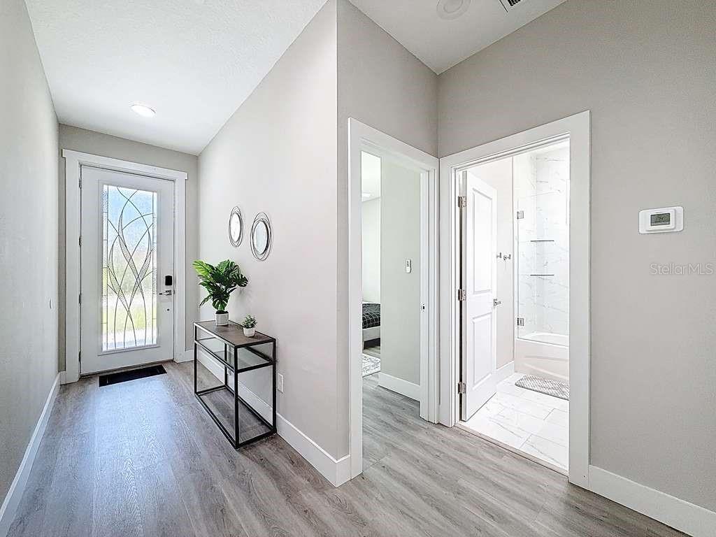 1409 W WOOD ST, TAMPA, FL — photo 2