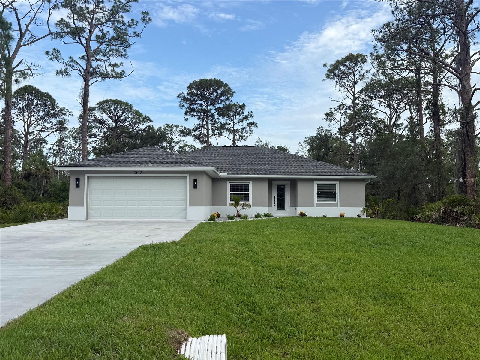 1317 BISCAYNE DR, PORT CHARLOTTE, FL