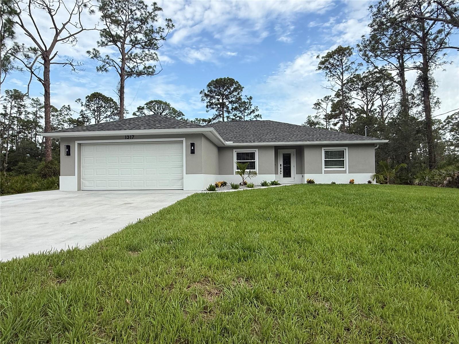 1317 BISCAYNE DR, PORT CHARLOTTE, FL — photo 2