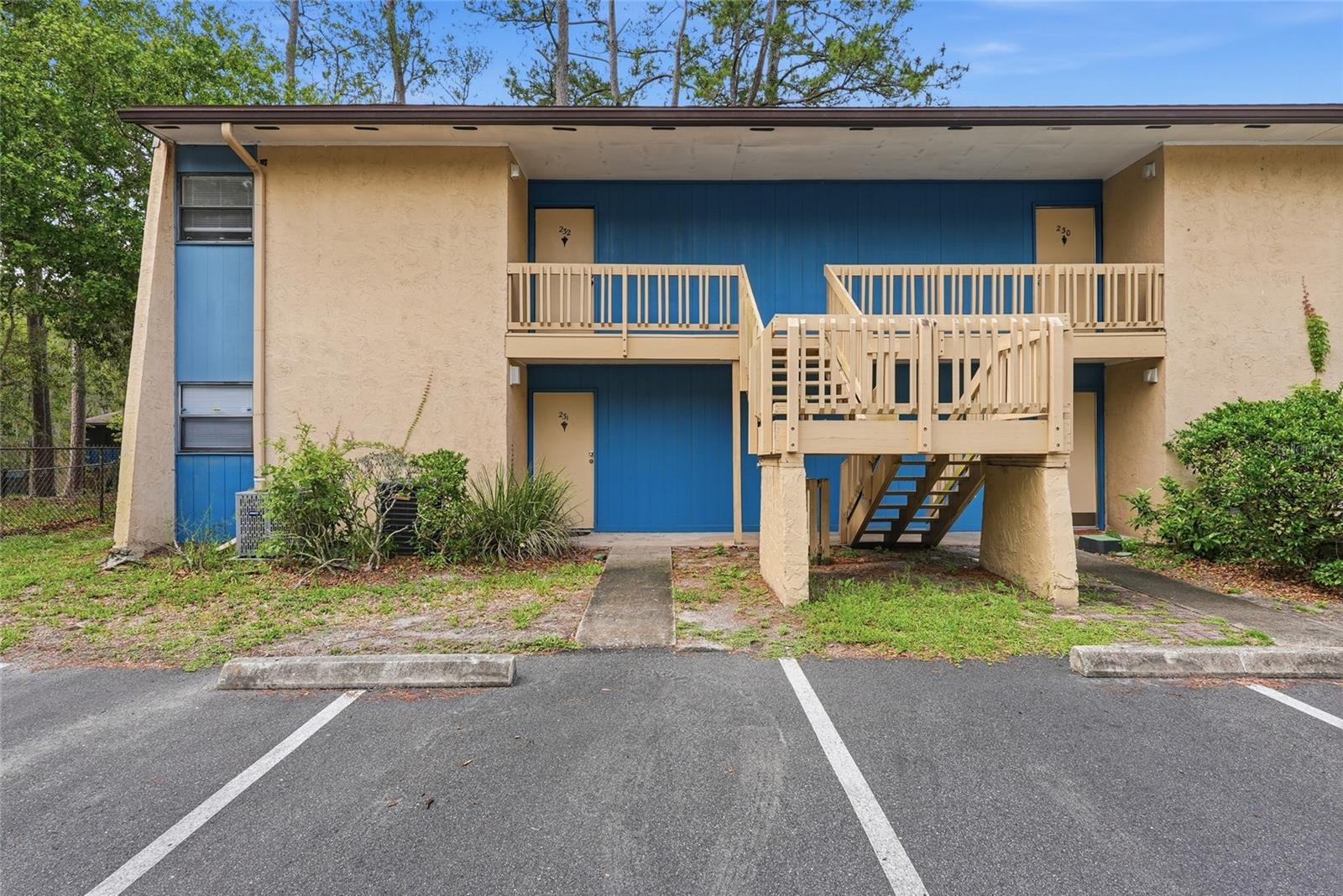 2811 SW ARCHER RD #Y232, GAINESVILLE, FL