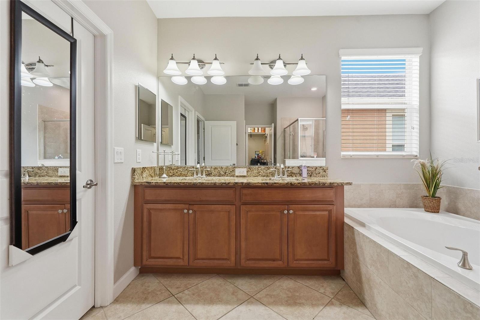 11804 VALHALLA WOODS DR, RIVERVIEW, FL — photo 18