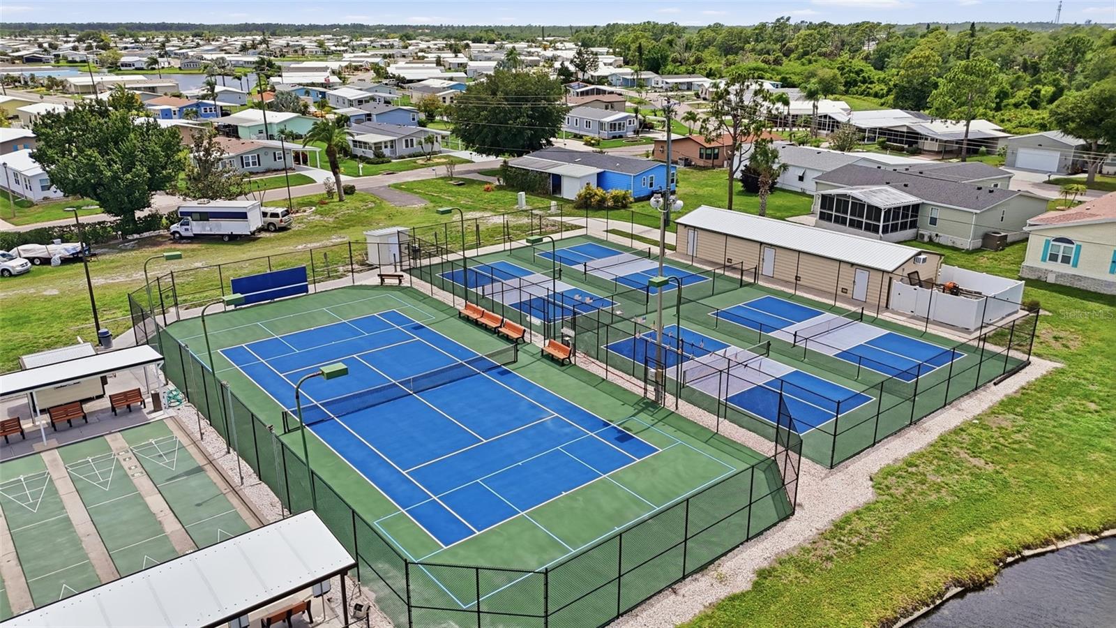 452 SHARKS PT, NORTH PORT, FL — photo 41