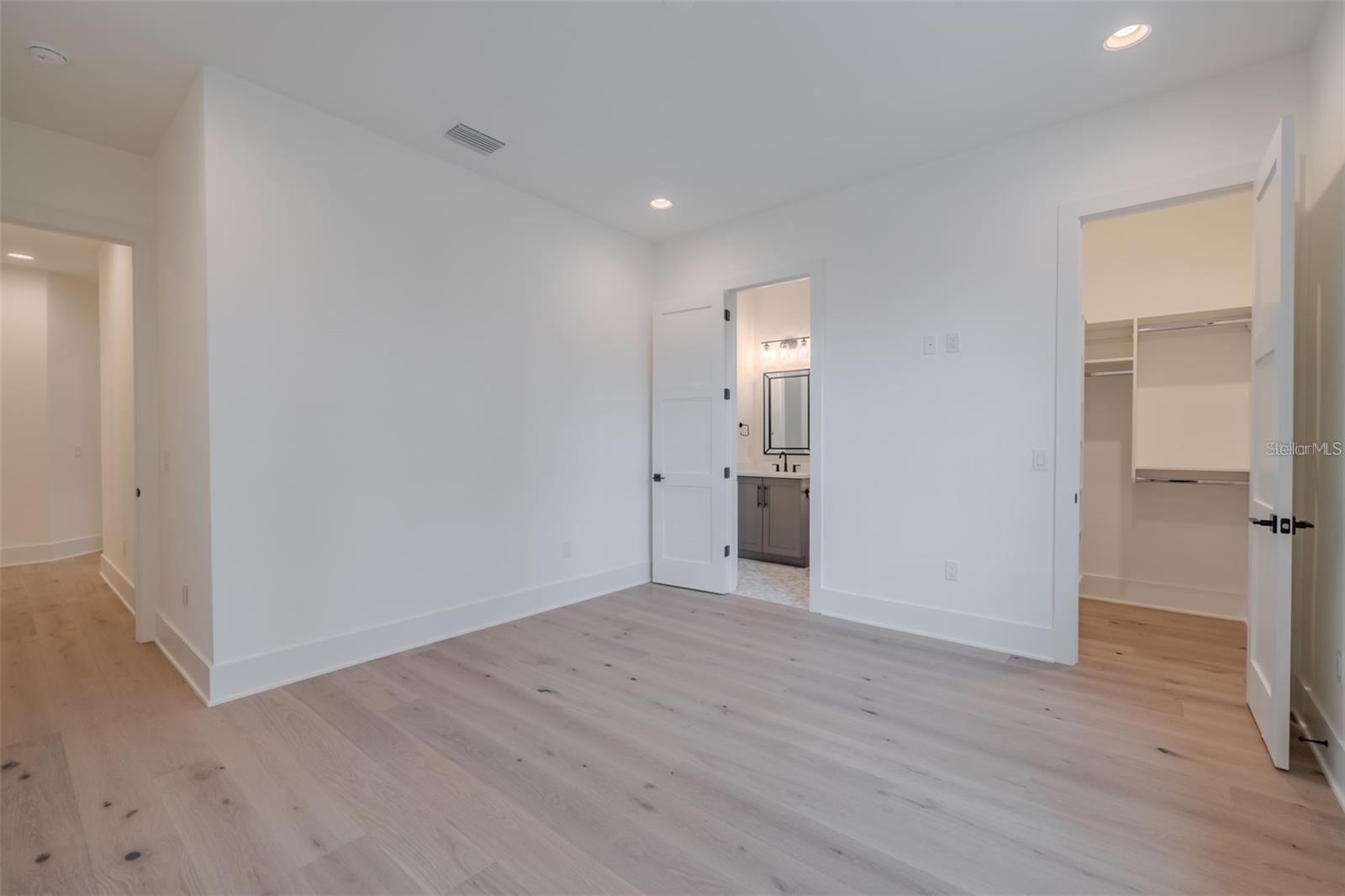4608 W EL PRADO BLVD, TAMPA, FL — photo 39