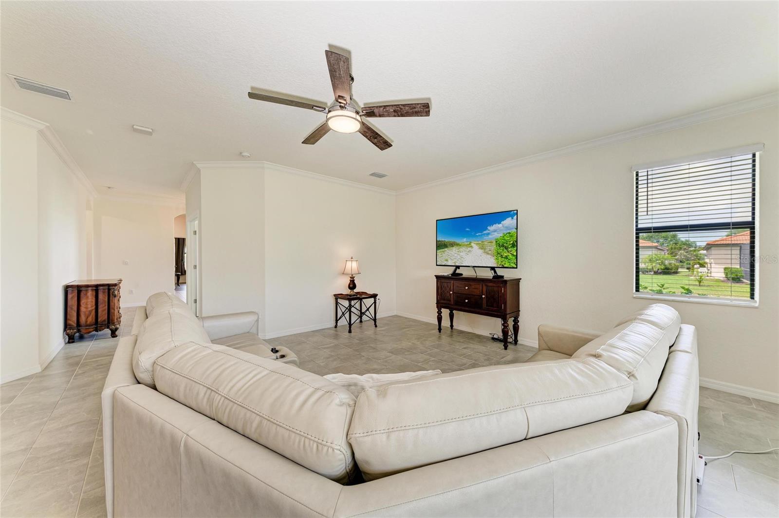 10111 MALACHITE DR, BRADENTON, FL — photo 11